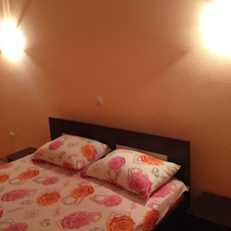 Grandino Rooms & Apartments Улцин Екстериор снимка