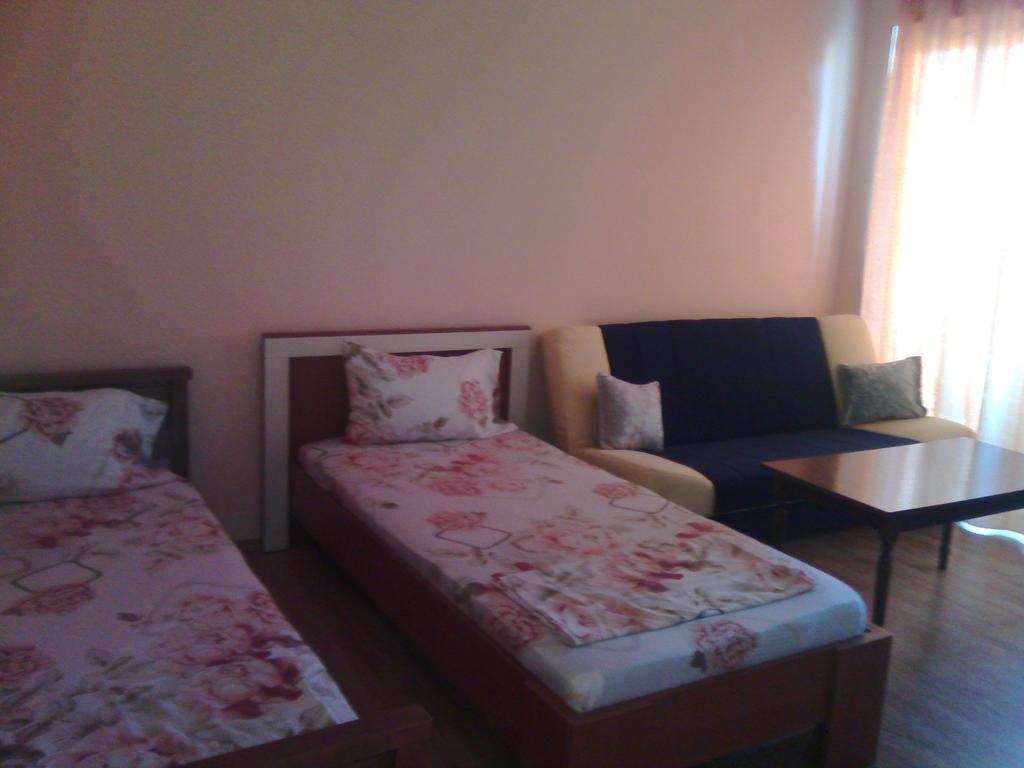 Grandino Rooms & Apartments Улцин Екстериор снимка